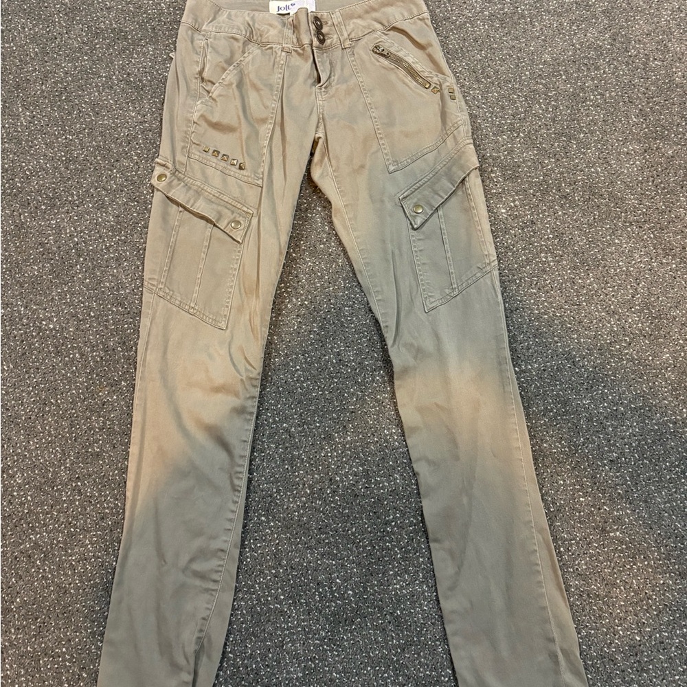 Women’s skinny Cargo Pants in olive